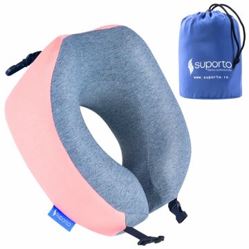 Set perna de calatorie roz Suporto Travel Companion din spuma cu memorie si masca de dormit Suporto 3D cu saculet roz peach
